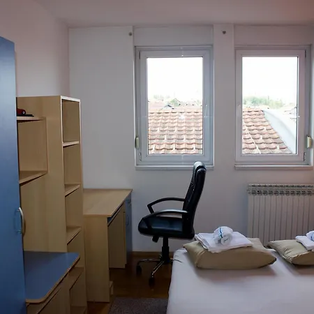 Apartment Apartman Holiday