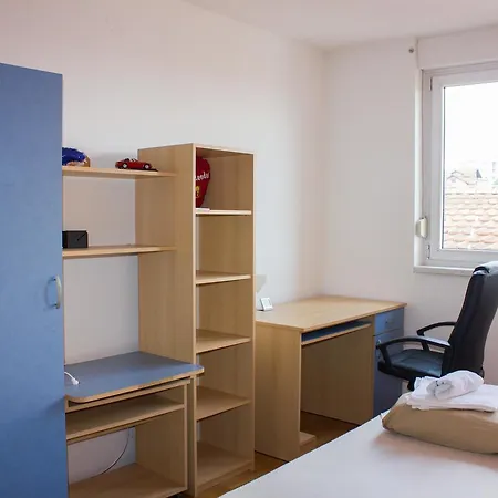 Apartment Apartman Holiday